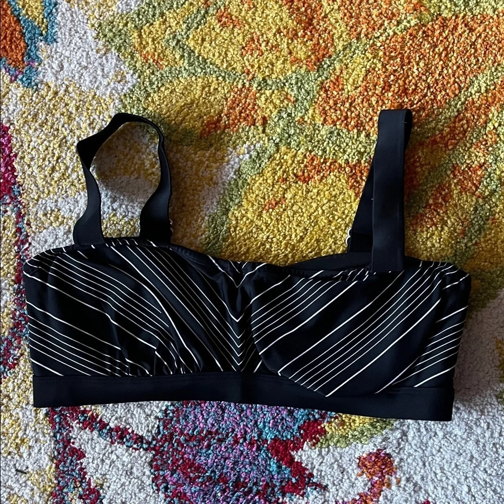 WOMENS 34 d / dd underwire chevron athleta swim top bikini bra